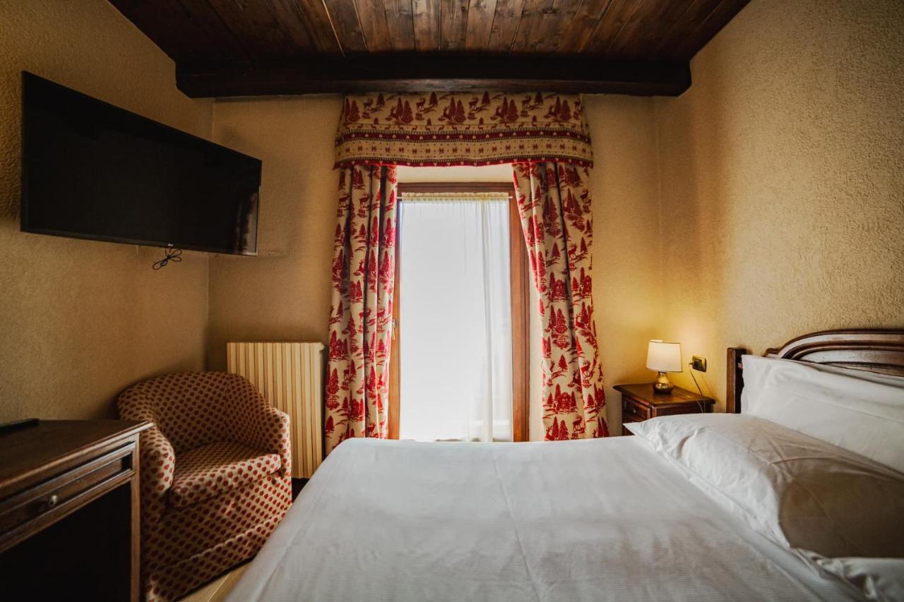 Hotel Jumeaux Breuil-Cervinia Buitenkant foto