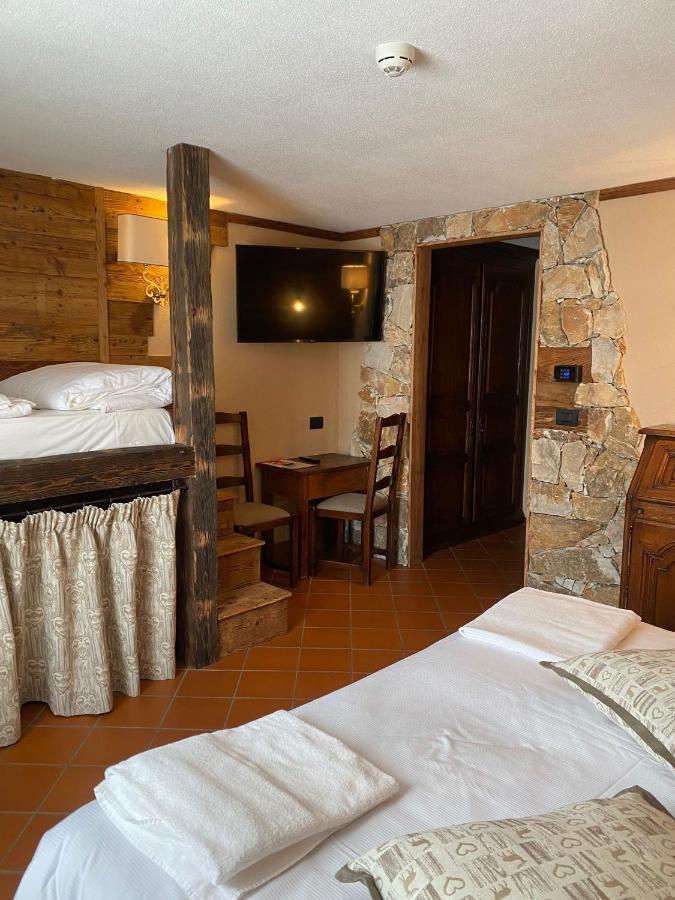 Hotel Jumeaux Breuil-Cervinia Buitenkant foto