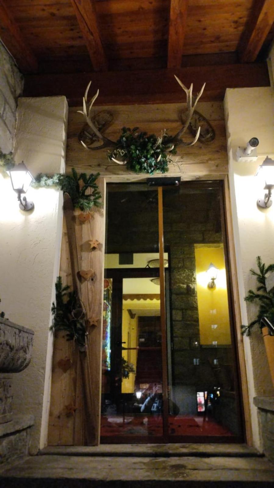 Hotel Jumeaux Breuil-Cervinia Buitenkant foto