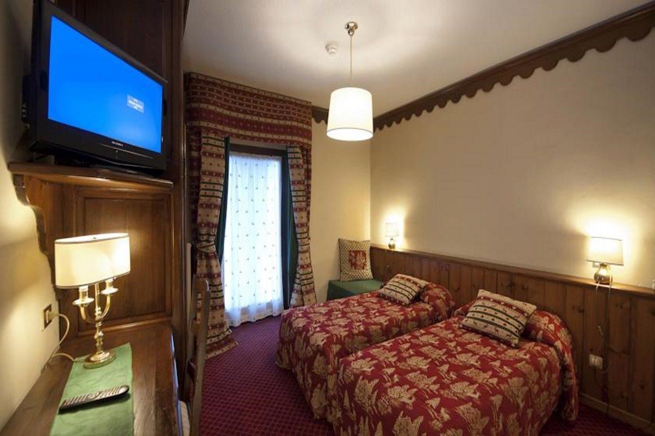 Hotel Jumeaux Breuil-Cervinia Buitenkant foto